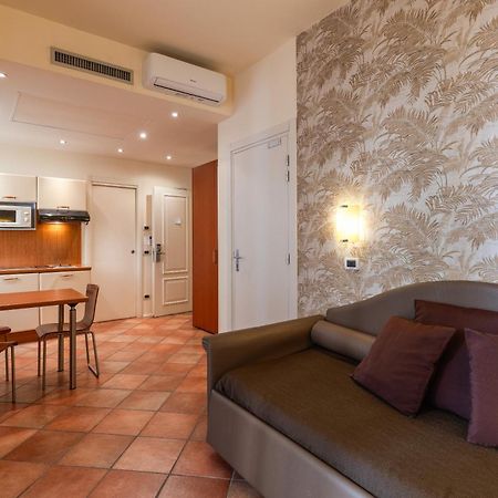 Residence Villa Firenze Алассио Экстерьер фото