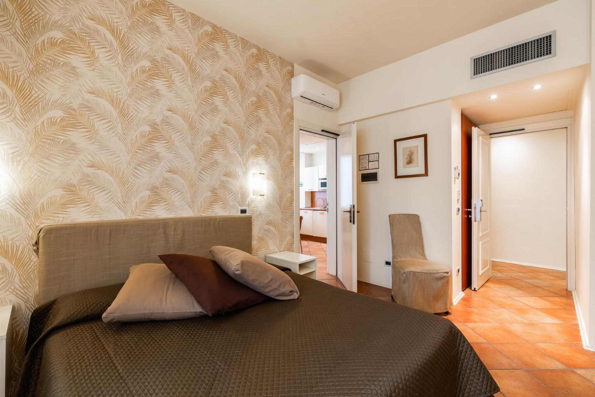 Residence Villa Firenze Алассио Экстерьер фото