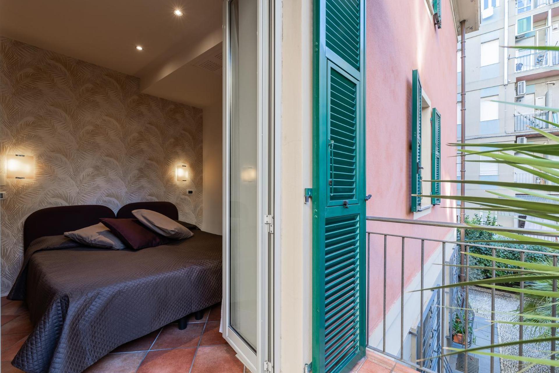 Residence Villa Firenze Алассио Экстерьер фото