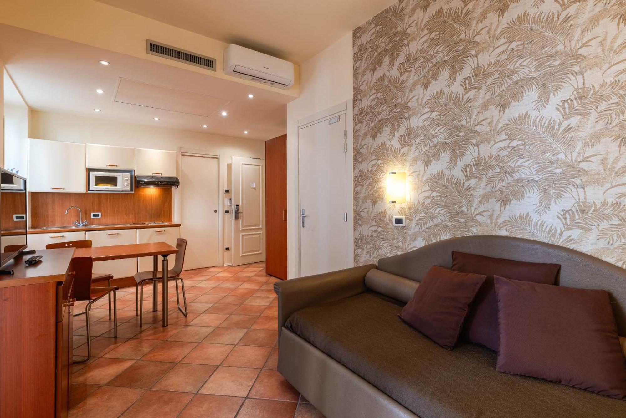 Residence Villa Firenze Алассио Экстерьер фото